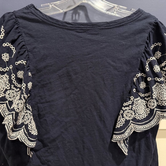Time and Tru Navy Tee with White Embroidered Sleeves Like New Size XL - Picture 3 of 4